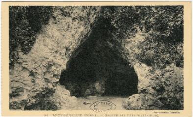 1 vue 36. Arcy-sur-Cure (Yonne) - Grotte des Fées (extérieur).