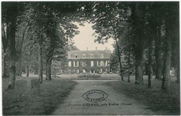 1 vue Château d'Island, près d'Avallon (Yonne).
